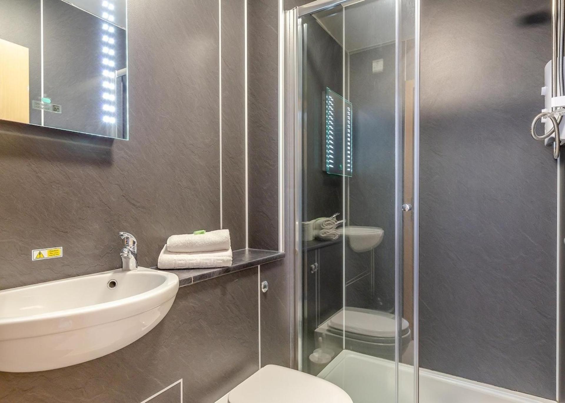 Lovely Ilfracombe Apartment 2 Bedrooms Num 3 Eksteriør bilde